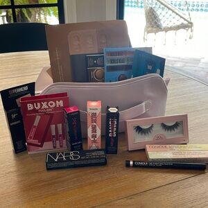Bundle of *20* full size/sample Makeup products!
